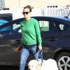Olivia Wilde, enceinte, dépose son chien au camp pour animaux domestique K-9 Camp à Los Angeles, le 20 décembre 2013.