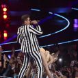 Robin Thicke et Miley Cyrus lors des MTV Video Music Awards en août 2013. La chanteuse a dévoilé ses talents de twerk devant des fans déchaînés !
