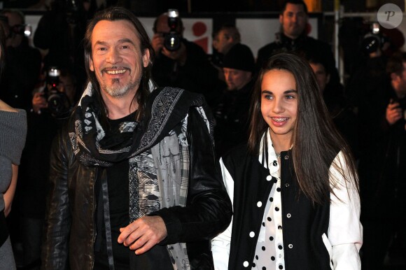 Florent Pagny et sa fille Ael à la 15e édition des NRJ Music Awards au Palais des Festivals à Cannes, le 14 décembre 2013.
