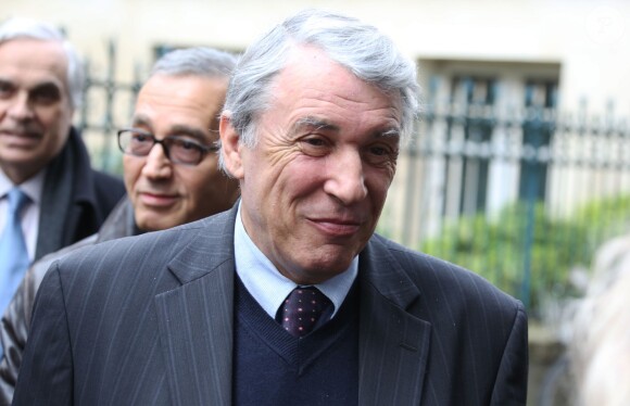 Gilbert Mitterrand - La créatrice Agnès b. plante un arbre en souvenir de Danielle Mitterrand dans le square qui porte son nom rue de Bièvre ans le 5e arrondissement de Paris, le 6 janvier 2014.