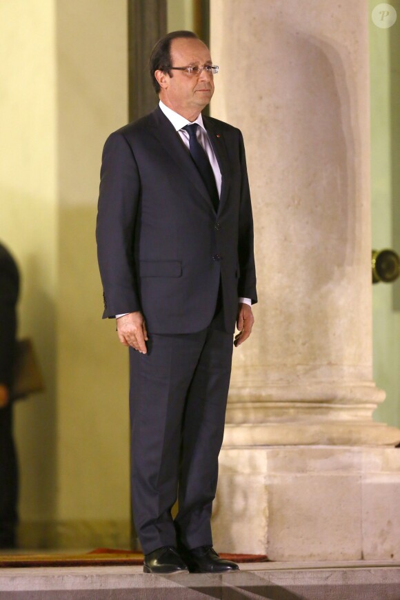 Francois Hollande reçoit la chancelière allemande Angela Merkel au Palais de l'Élysée a Paris, le 18 décembre 2013.