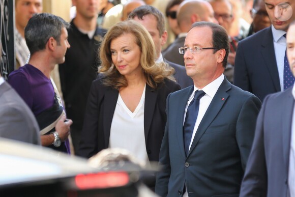 François Hollande et Valérie Trierweiler lors des 29e journées du patrimoine, à Paris, le 16 septembre 2012.