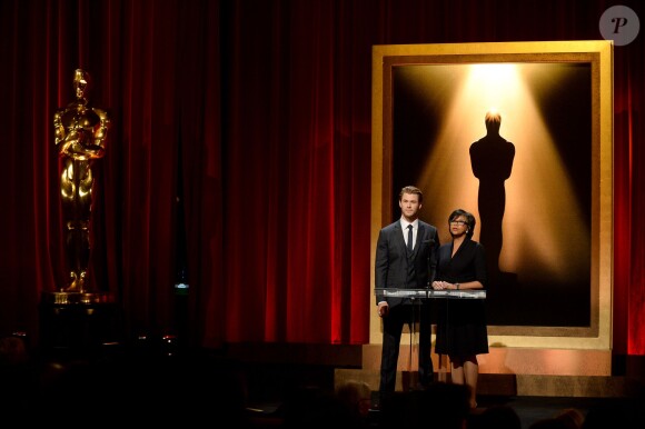 Chris Hemsworth et Cheryl Boone Isaacs aux nominations des Oscars 2014 à Beverly Hills, Los Angeles, le 16 janvier 2014.