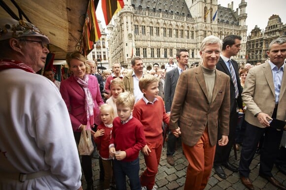 Le roi Philippe de Belgique en famille le 22 septembre 2013 à Bruxelles.