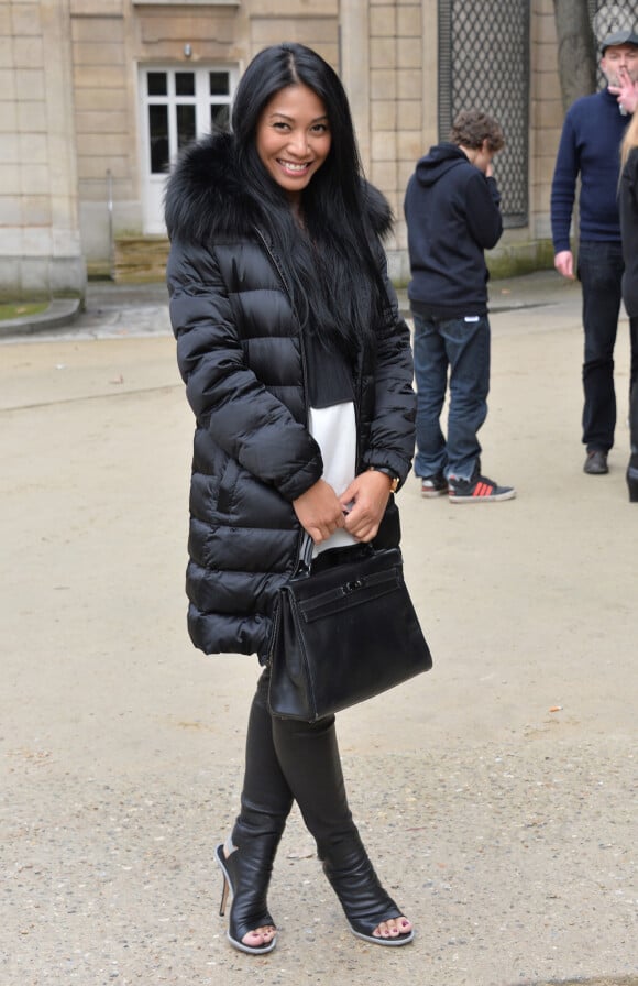Anggun a assisté au défilé Didit Hediprasetyo le 23 janvier 2014 à Paris dans le cadre de la Fashion Week haute couture printemps/été 2014