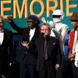 Daft Punk avec Nile Rodgers, Paul Williams et Pharrell Williams recoivent le prix de l'Album de l'année - 56e cérémonie des Grammy Awards à Los angeles, le 26 janvier 2014. 