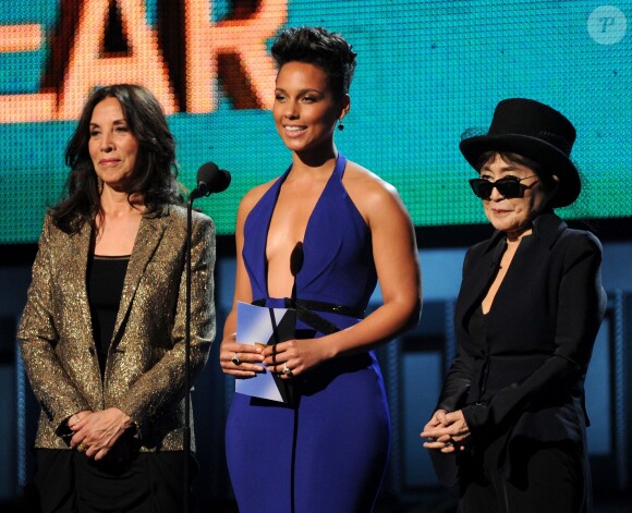 Olivia Harrison, Alicia Keys et Yoko Ono - 56e cérémonie des Grammy Awards, à Los Angeles le 26 janvier 2014.