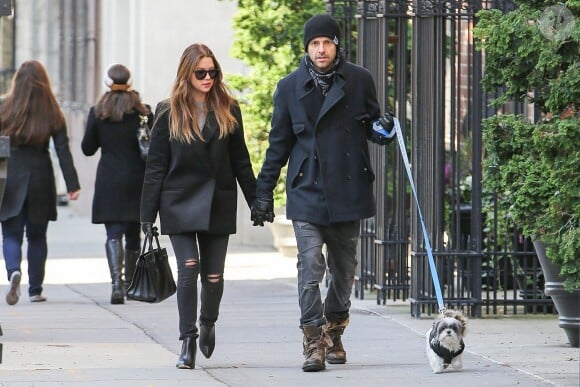 Ashley Benson et Ryan Good à New York le 7 décembre 2013.