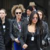Michelle Rodriguez et Cara Delevingne quittent le Grand Palais à Paris, le 21 janvier 2014.