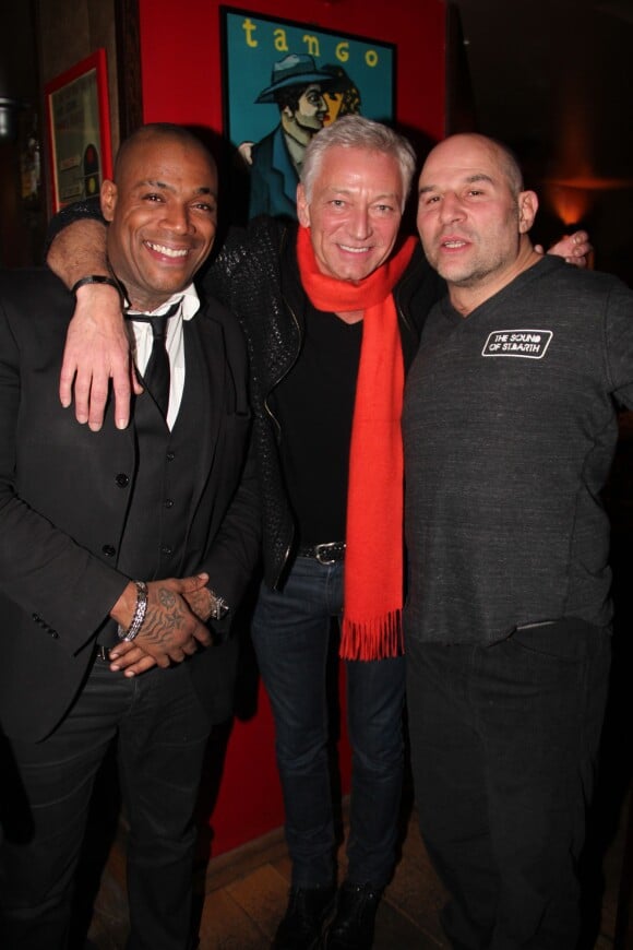 Lord Kossity, Laurent Boyer et Vincent Moscato lors de la soirée pour le 10e anniversaire de la disparition de l'acteur Ticky Holgado au restaurant "O Mantra" à Paris le 30 janvier 2014.