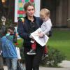 Hilary Duff va chercher son fils Luca à l'école à Studio City, le 30 janvier 2014.