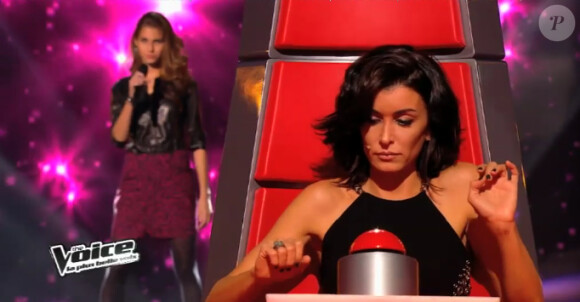Marie Payet, Miss Réunion 2011, dans The Voice 3 sur TF1 le samedi 1er février 2014