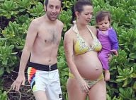 Simon Helberg (The Big Bang Theory) : Détente au soleil, avec sa femme enceinte