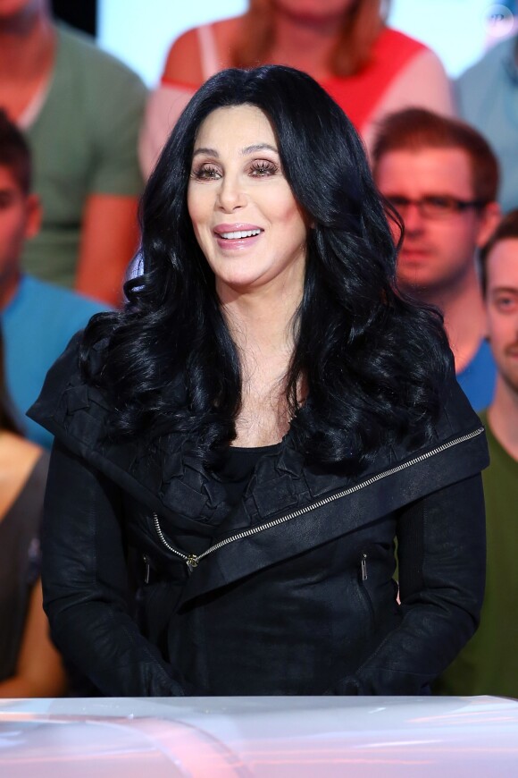 Exclu - La chanteuse Cher dans l'émission "Touche pas mon poste" à Paris, le 10 octobre 2013.