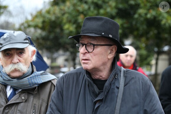 Georges Wolinski lors des obsèques de François Cavanna au Père Lachaise à Paris. Le 6 février 2014.