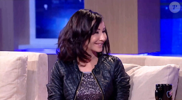 La chanteuse Chéraze du groupe The Mess lors d'une interview à la télé tunisienne, le 1er février 2014.