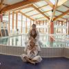Anouchka Delon, Elisa Servier et Julien Dereims à la Thalasso Serge Blanco, mercredi 5 février 2014.