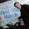 Tex lors du lancement de l'opération Sourire gagnant de l'association Enfant Star & Match à Levallois-Perret le 10 février 2014