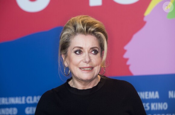 Catherine Deneuve lors du photocall du film "Dans La Cour" au 64ème Festival International du Film de Berlin, le 11 février 2014.