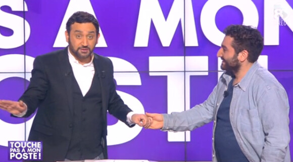 Cyril Hanouna et Mouloud Achour font la paix dans "Touche pas à mon poste", mercredi 12 février 2014.