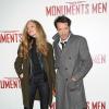 Nicolas Bedos et sa compagne à la première du film Monuments Men à l'UGC Normandie à Paris le 12 février 2014.