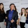 Sylvester Stallone avec sa femme Jennifer Flavin et ses enfants Sophia Rose, Sistine Rose et Scarlet Rose à la soirée Mending Kids International au House of Blues à Hollywood, le 14 février 2014.