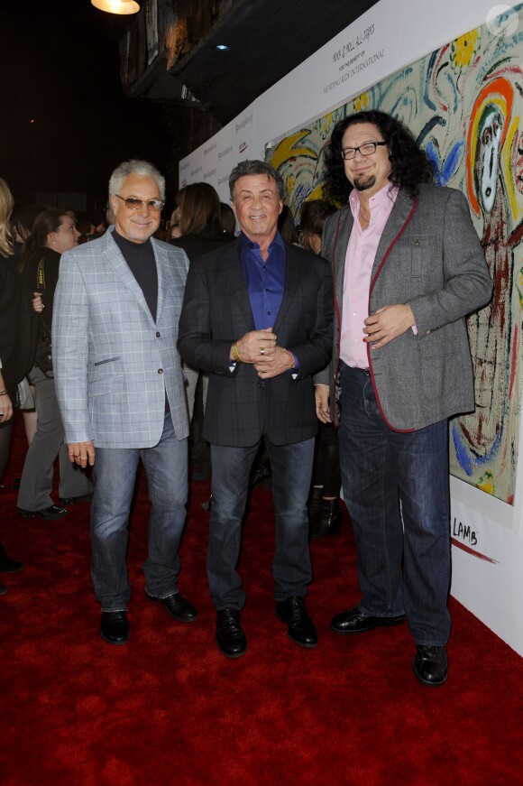 Tom Jones, Sylvester Stallone et Penn Jillette à la soirée Mending Kids International au House of Blues à Hollywood, le 14 février 2014.