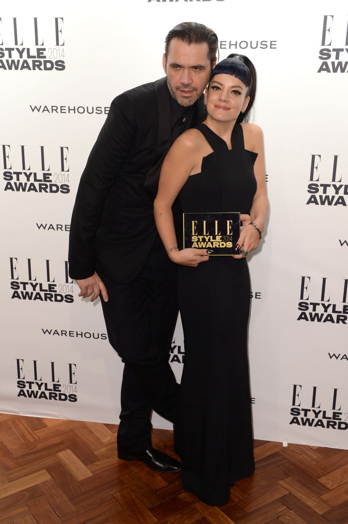 Vidéo : Le créateur Roland Mouret et Lily Allen, lauréate du prix d