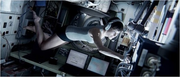 Sandra Bullock épinglée dans une parodie de Gravity.