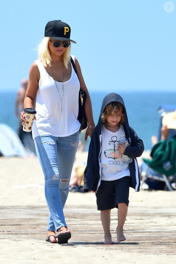 Christina Aguilera et son fils Max à Venice Beach à Los Angeles le 11 août 2013