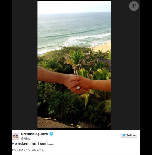Christina Aguilera a posté une photo de sa bague de fiançailles sur Twitter. La chanteuse est fiancée à Matt Rutler, son amoureux