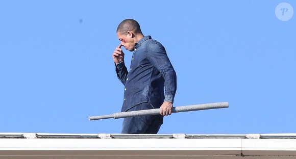Exclusif - JoeyStarr sur le tournage du film policier "36 Heures à tuer", à Cannes, sur le toit du Grand Hôtel, le 11 février 2014