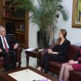 Angelina Jolie, ambassadrice engagée face au président libanais, Michel Sleiman, au palais présidentiel de Baabda, le 24 février 2014.