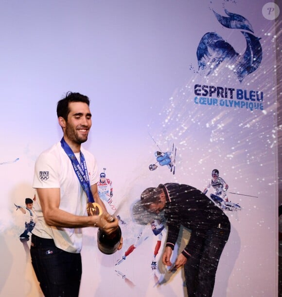 Martin Fourcade au club France après sa victoire sur le 20 km individuel aux JO de Sotchi, le 14 février 2014