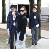 Olivia Palermo arrive au défilé Nina Ricci lors de la fashion week à Paris le 27 février 2014.