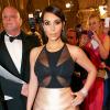 Kim Kardashian, sublime dans sa robe Ralph Rucci (collection printemps-été 2014), assiste au bal de l'Opéra de Vienne. Le 27 février 2014.