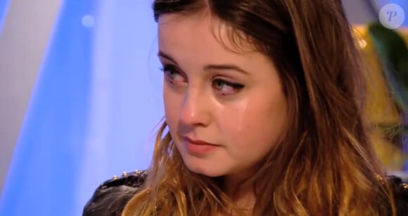 Leïla en larmes dans The Voice 3 sur TF1 le samedi 29 février 2014