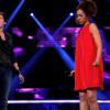 Élodie et Najwa lors de leur battle dans The Voice 3 sur TF1 le samedi 29 février 2014
