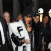 Rihanna arrive au défilé Comme Des Garçons à Paris. Le 1er mars 2014.