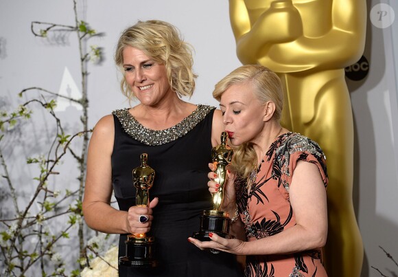Catherine Martin et Beverley Dunn (meilleure direction artistique pour Gatsby le magnifique) lors de la cérémonie des Oscars le 2 mars 2014