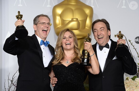 Chris Buck, Jennifer Lee et Peter Del Vecho (meilleur film d'animation, La Reine des neiges) lors de la cérémonie des Oscars le 2 mars 2014