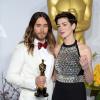 Jared Leto et Anne Hathaway lors de la cérémonie des Oscars le 2 mars 2014