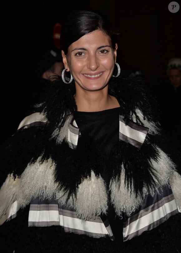 Giovanna Battaglia arrive au défilé automne/hiver 2014-2015 Saint Laurent à Paris le 3 mars 2014