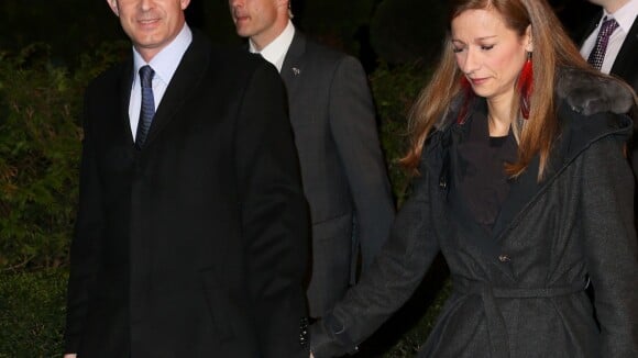 Manuel Valls et son épouse Anne Gravoin : Main dans la main au dîner du Crif