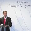 Le prince Felipe d'Espagne rendant hommage dans son discours, à la Maison de l'Amérique à Madrid le 4 mars 2014, au travail de l'économiste Enrique V. Iglesias.
