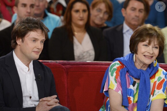 Macha Méril et son fils Gianguido Baldi - Enregistrement de l'émission "Vivement dimanche" à Paris le 5 mars 2014, diffusion le 9 mars.