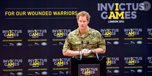 Le prince Harry en point presse au Queen Elizabeth Park le 6 mars lors de l'annonce officielle des 1ers Invictus Games, jeux paralympiques militaires qui se tiendront du 10 au 14 septembre 2014.