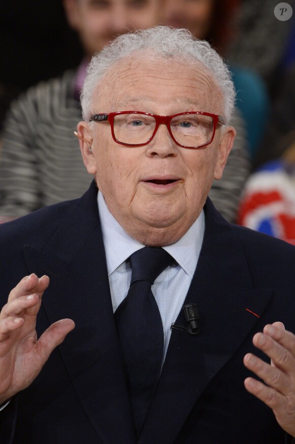 Philippe Bouvard lors de l'enregistrement de l'émission "Vivement dimanche" à Paris le 5 mars 2014.