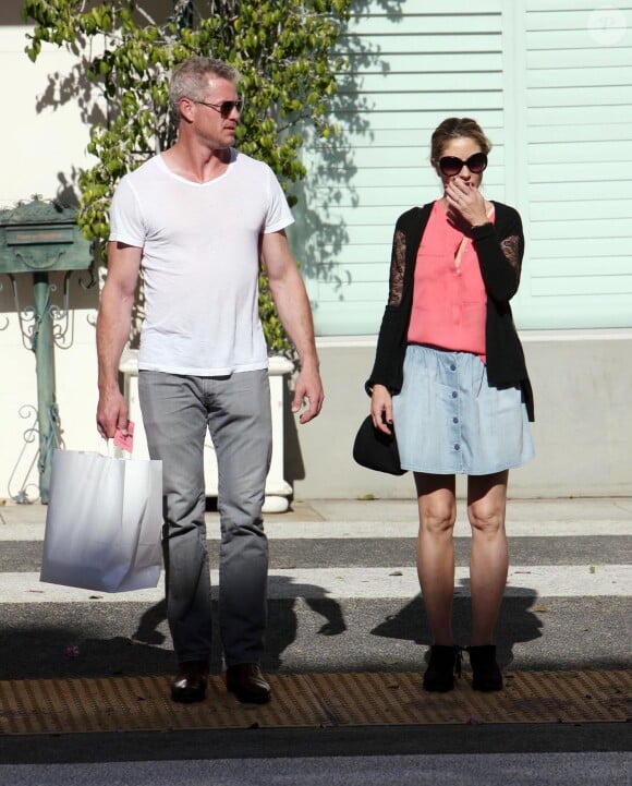 Eric Dane et Rebecca Gayheart se baladent dans les rues de Los Angeles, le 12 mars 2014.
