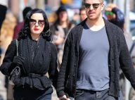 Dita Von Teese, amoureuse ? La pin-up main dans la main avec un beau blond !